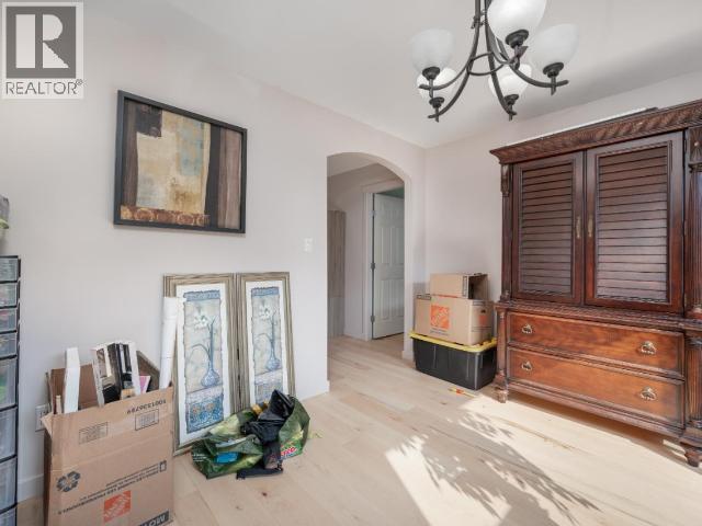 4728 SPRUCE Crescent - 17