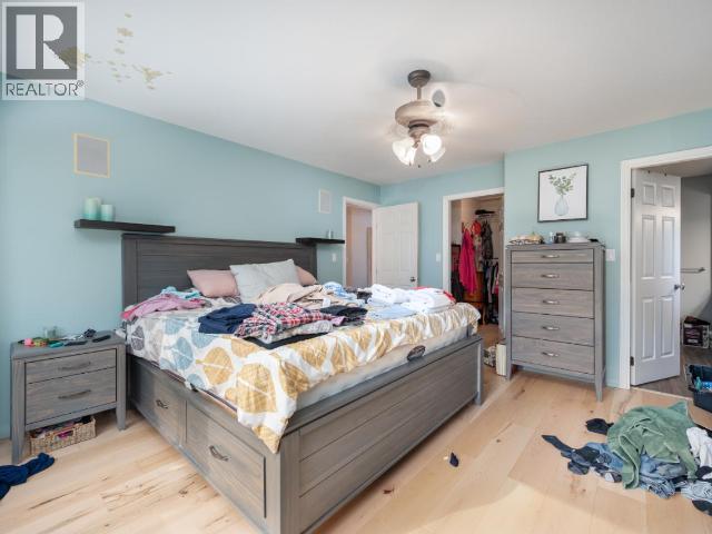 4728 SPRUCE Crescent - 20