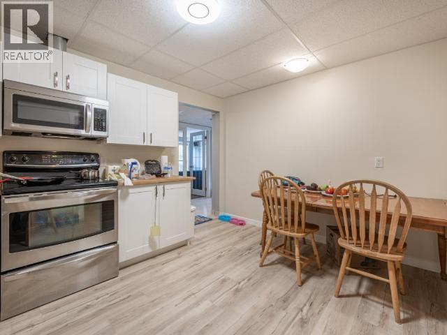 4728 SPRUCE Crescent - 32