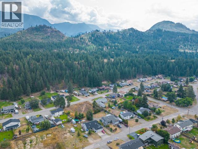 4728 SPRUCE Crescent - 45