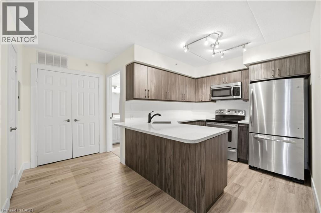 1411 WALKERS Line Unit# 308, Burlington, Ontario, L7M4P5 — Photo 11