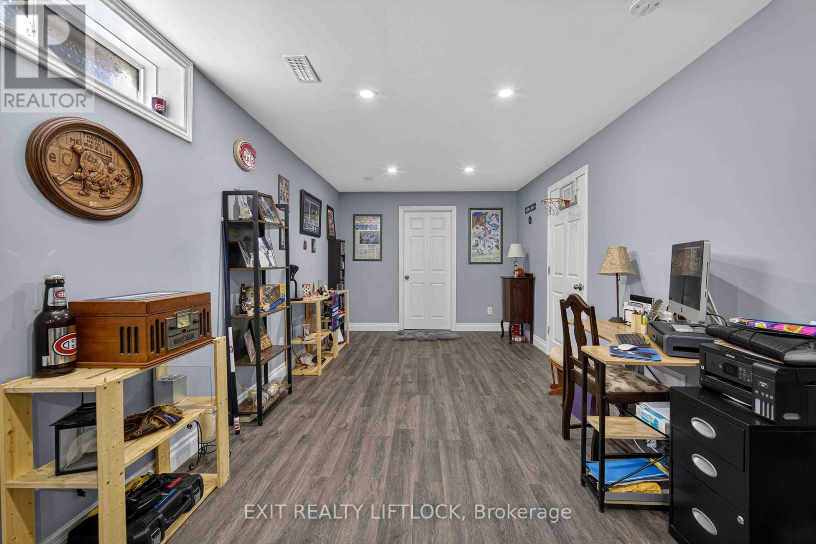 44 HELEN STREET - 24