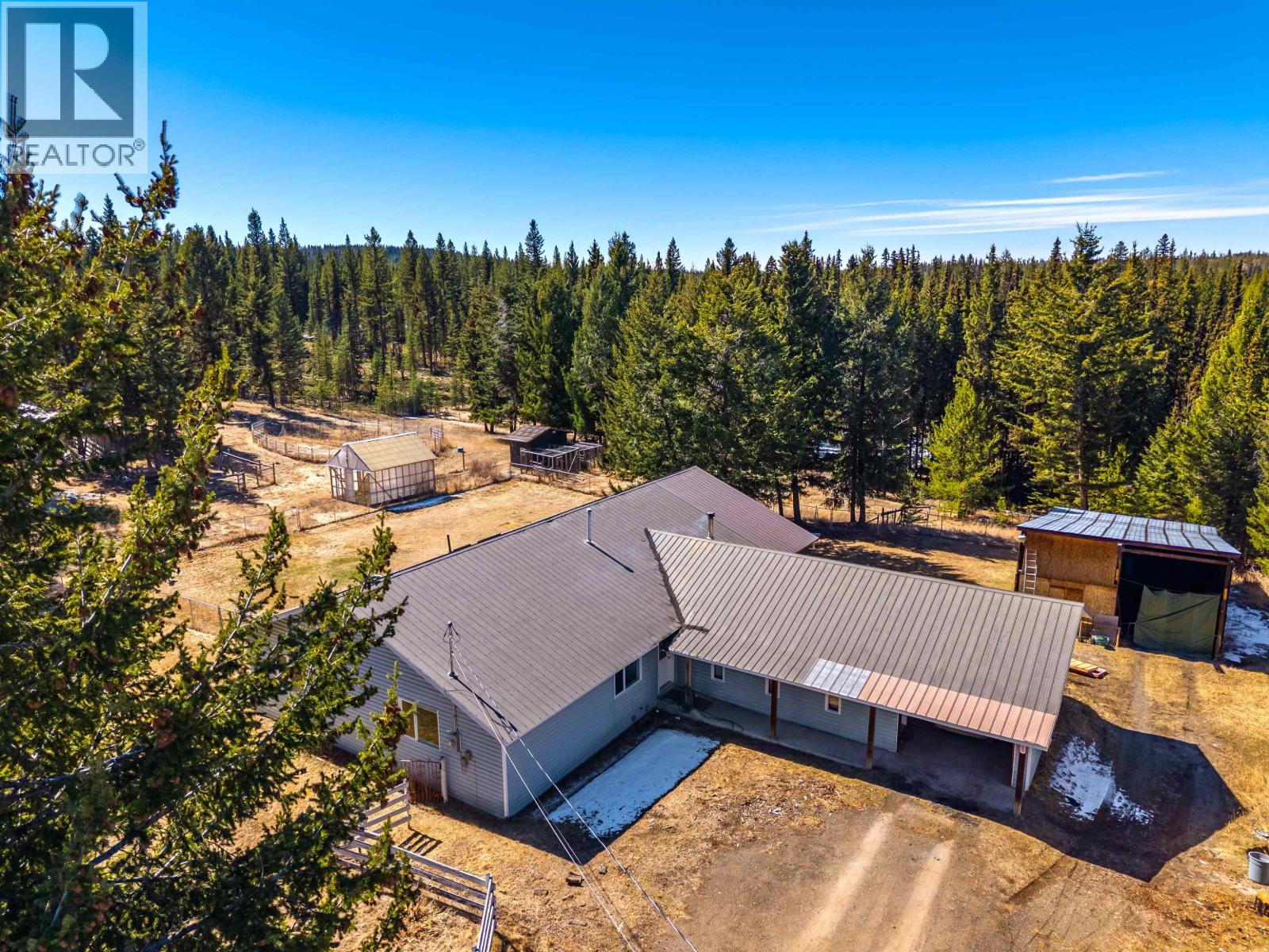 6784 BARNETT ROAD, 100 Mile House