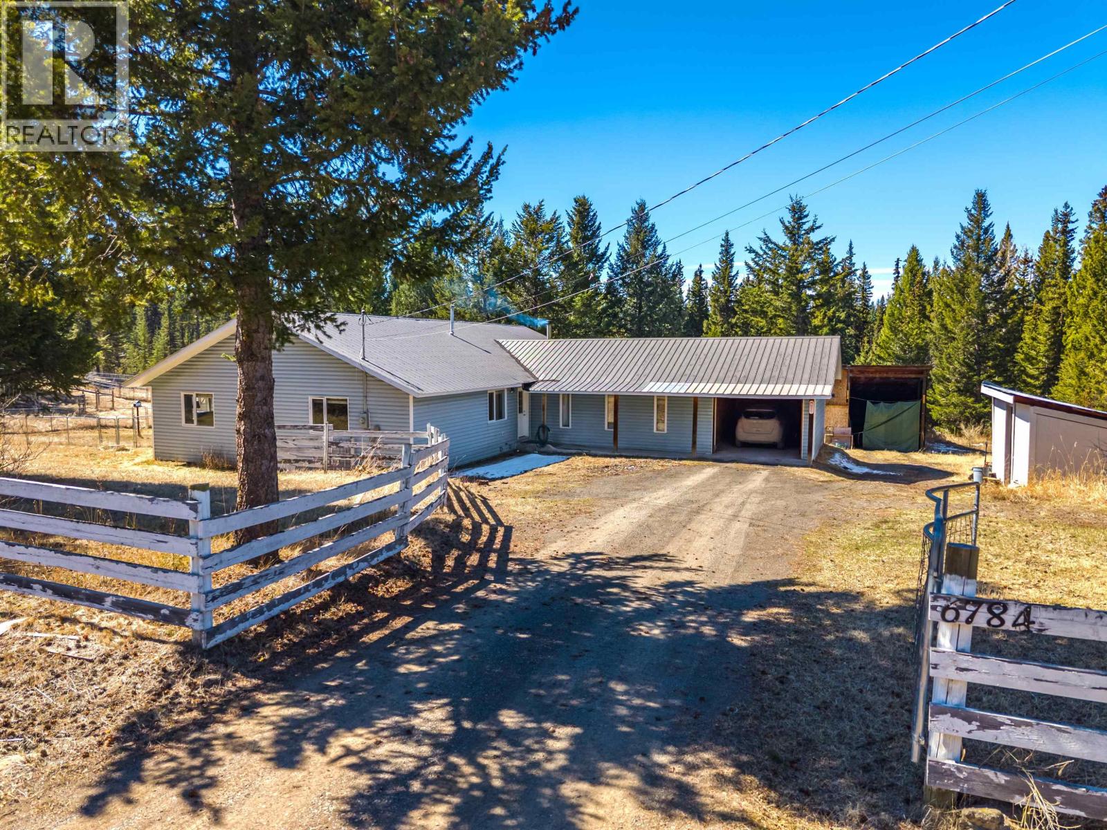6784 BARNETT ROAD, 100 Mile House