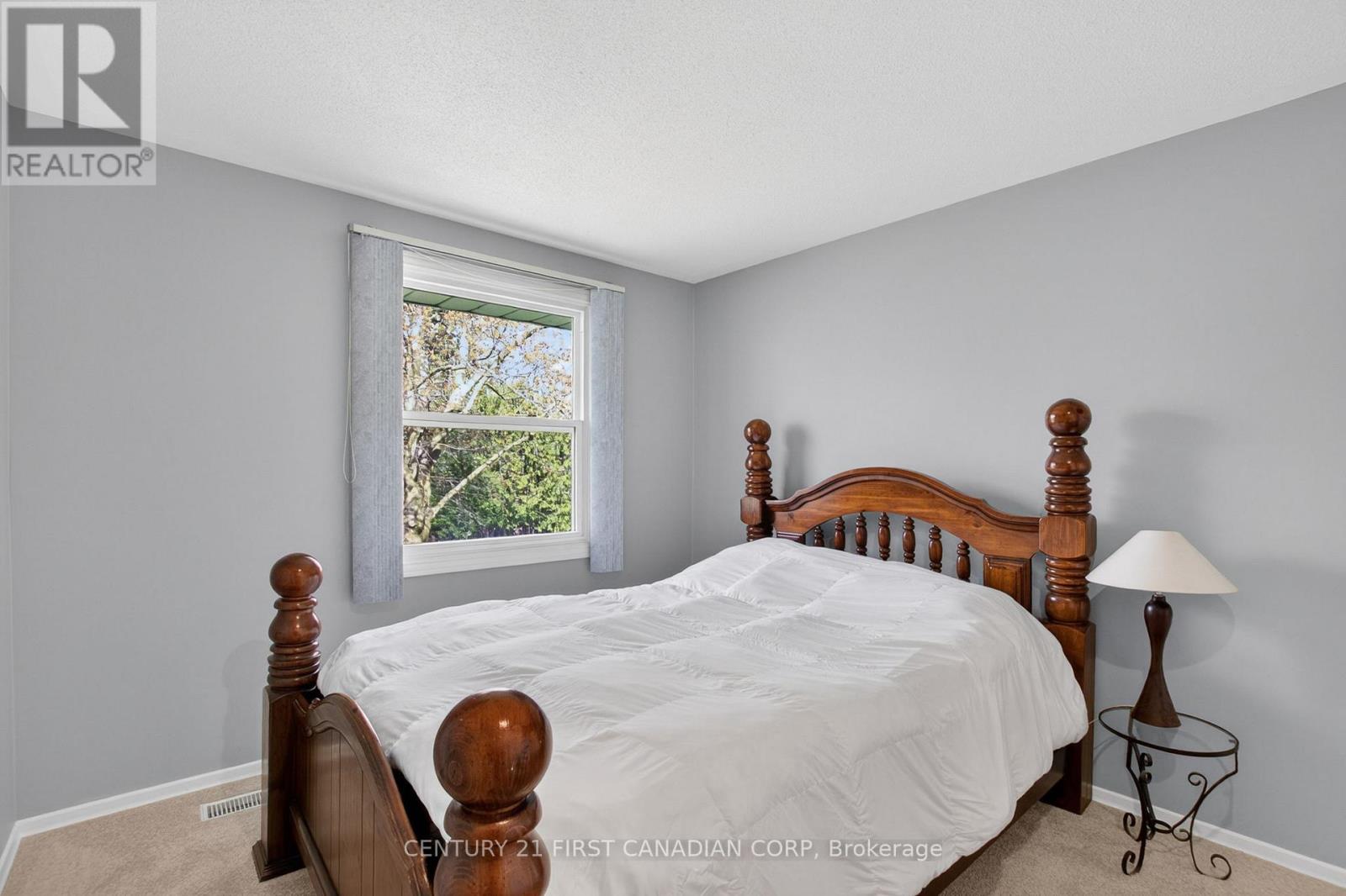 19 BARTLETT CRESCENT - 19