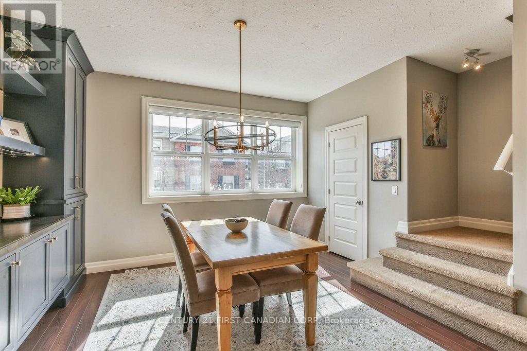 #10 1850 BEAVERBROOK AVENUE - 11