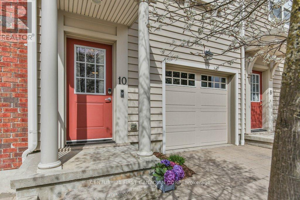 #10 1850 BEAVERBROOK AVENUE - 4