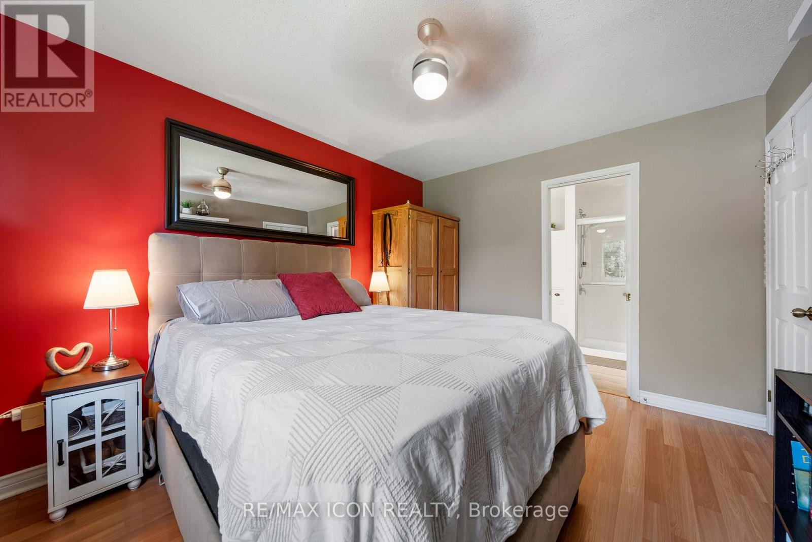 61 CARLETON COURT - 10
