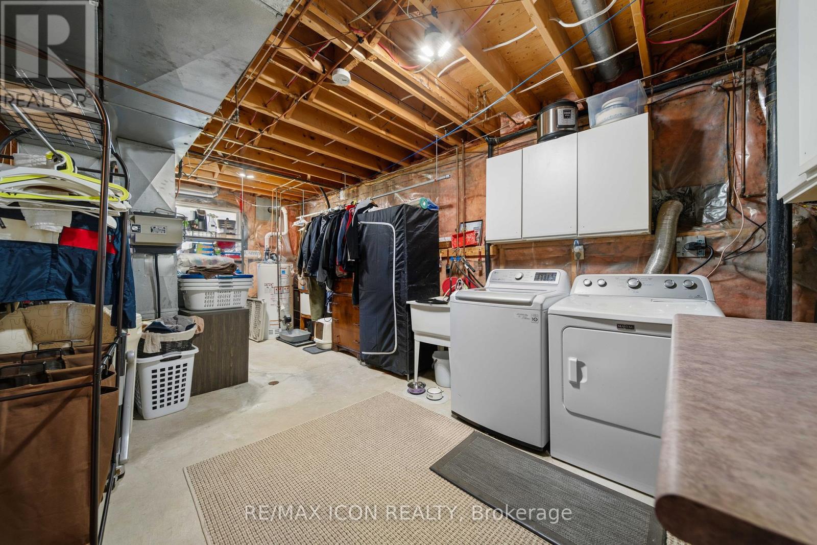 61 CARLETON COURT - 23
