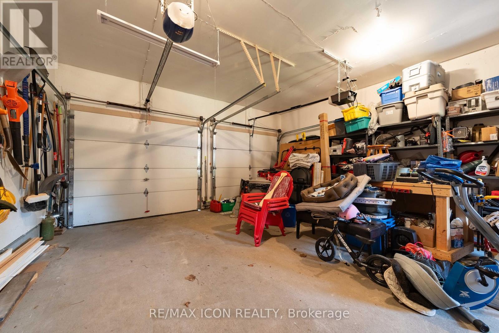 61 CARLETON COURT - 24