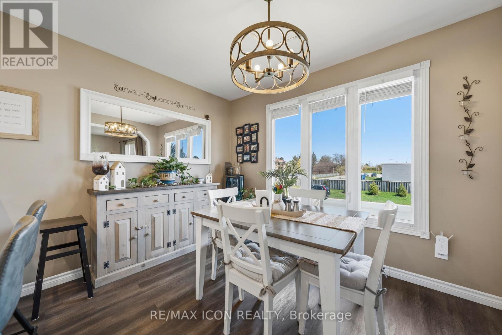61 CARLETON COURT - Image 3