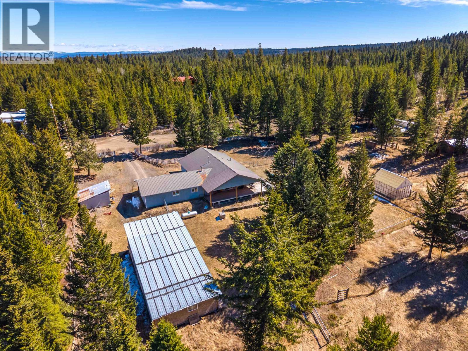 6784 BARNETT ROAD, 100 Mile House