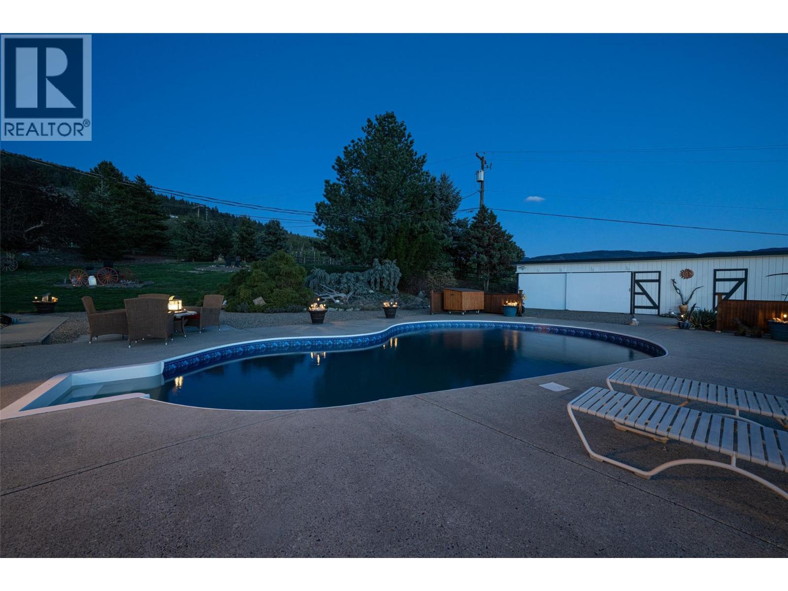 701 Robin Road - 99