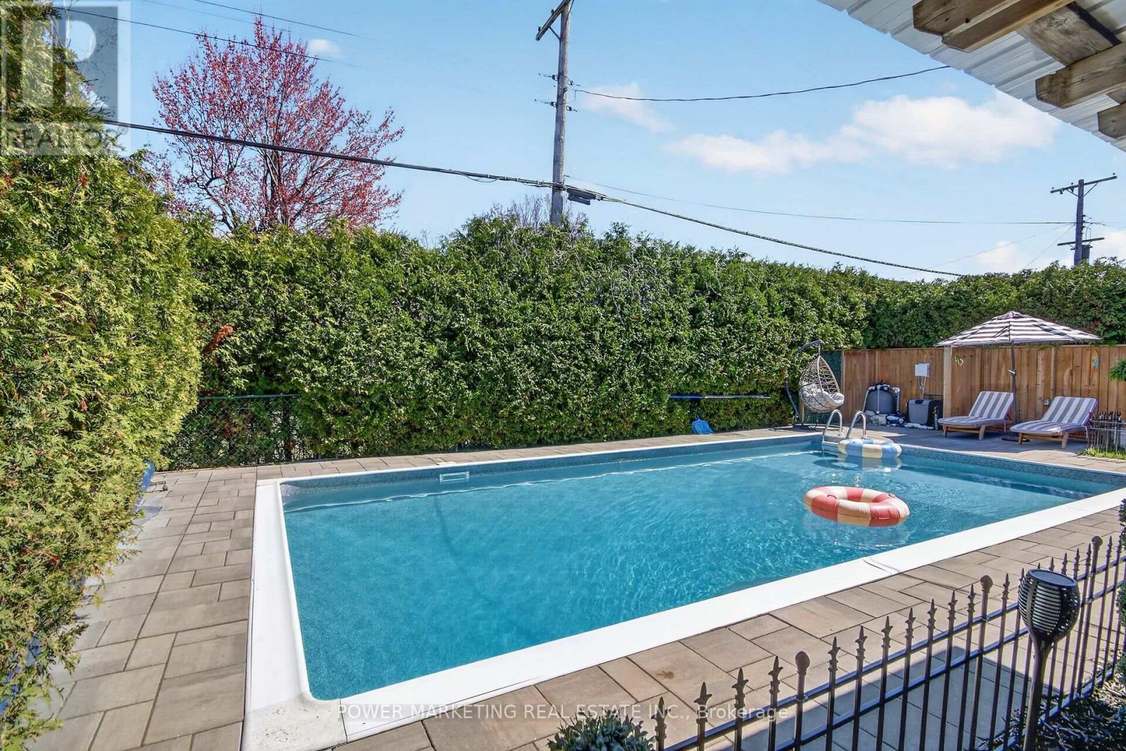 3269 CLEARWATER CRESCENT - 36