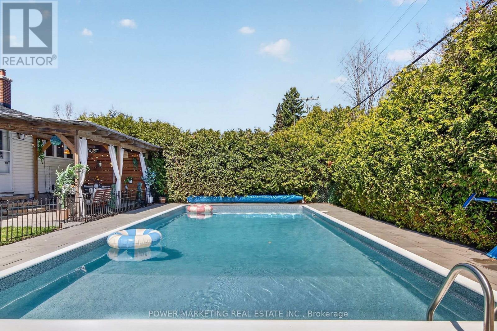 3269 CLEARWATER CRESCENT - 37