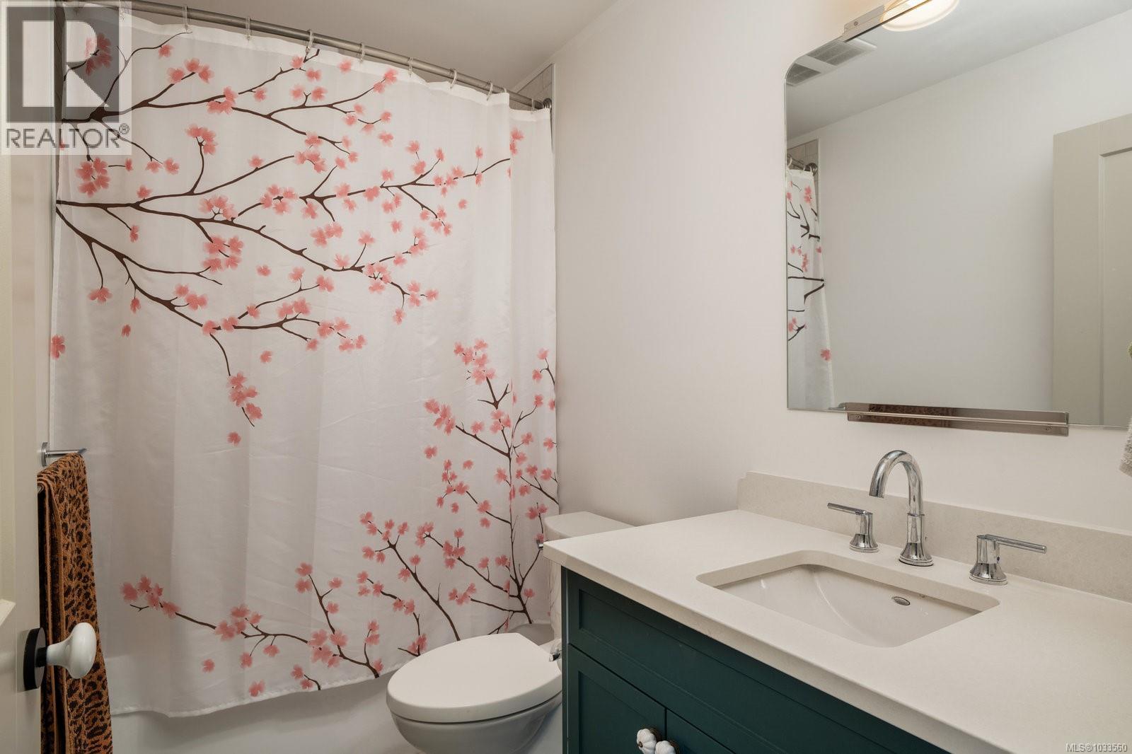 #3 3092 Washington Ave - 21