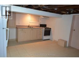 Family room - 517 Milverton Boulevard, Toronto, ON M4C1X6 Photo 11