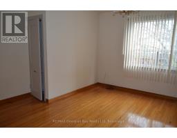 Kitchen - 517 Milverton Boulevard, Toronto, ON M4C1X6 Photo 9