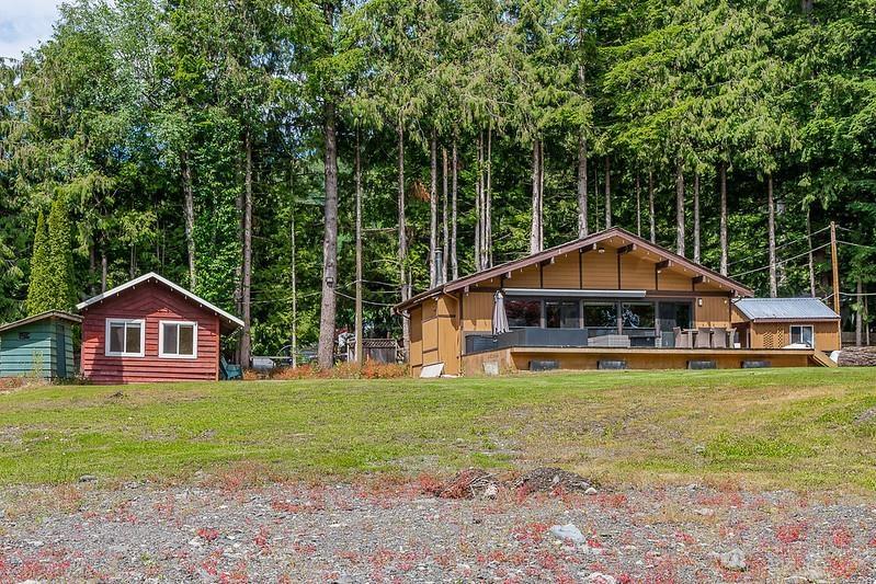 1680 COLUMBIA VALLEY Road - photo 2