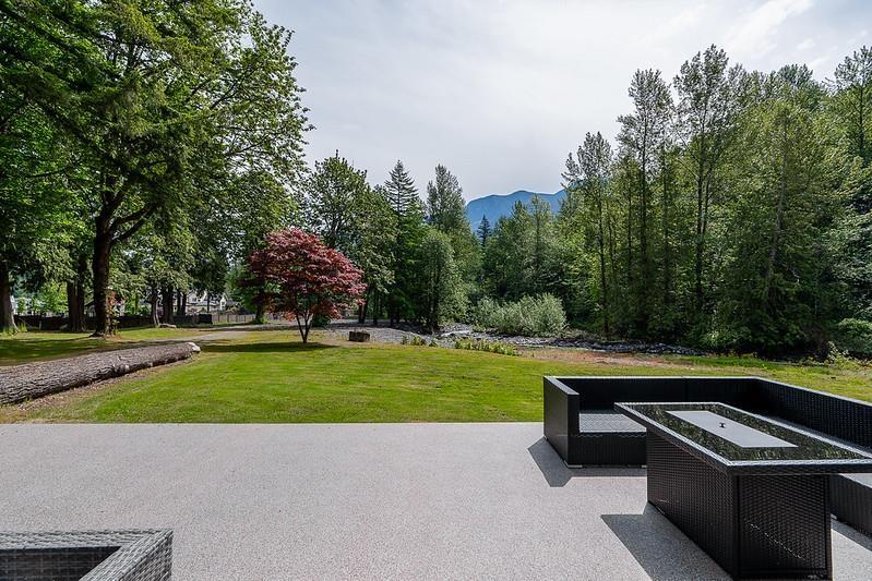 1680 COLUMBIA VALLEY ROAD, Columbia Valley, Lindell Beach