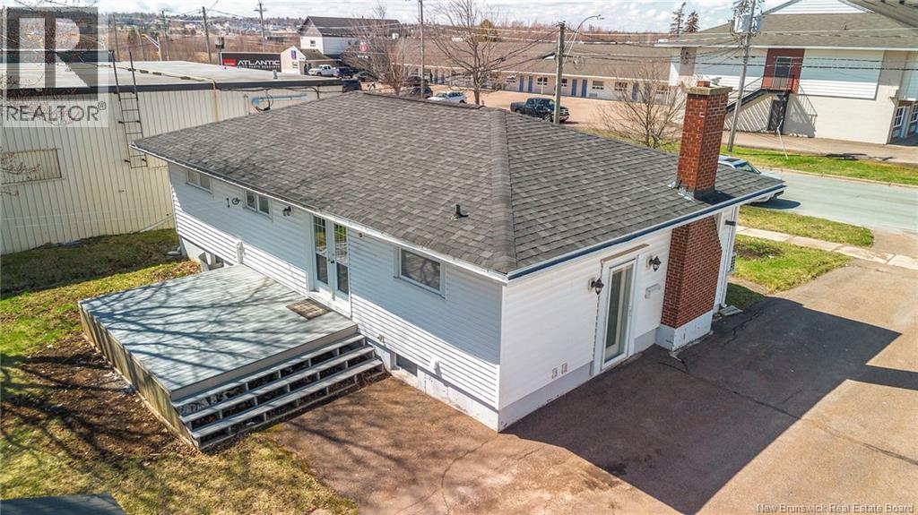 21 Mount Royal Boulevard - Image 3