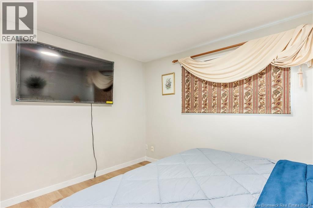 21 Mount Royal Boulevard - 21