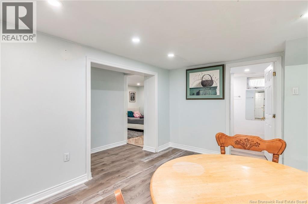 21 Mount Royal Boulevard - 27