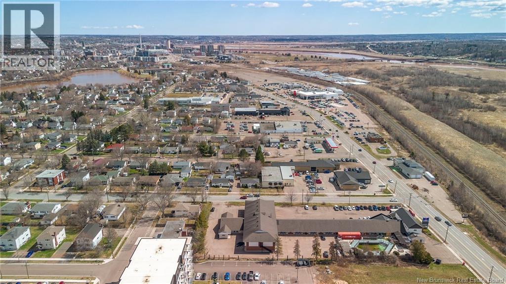 21 Mount Royal Boulevard - 43