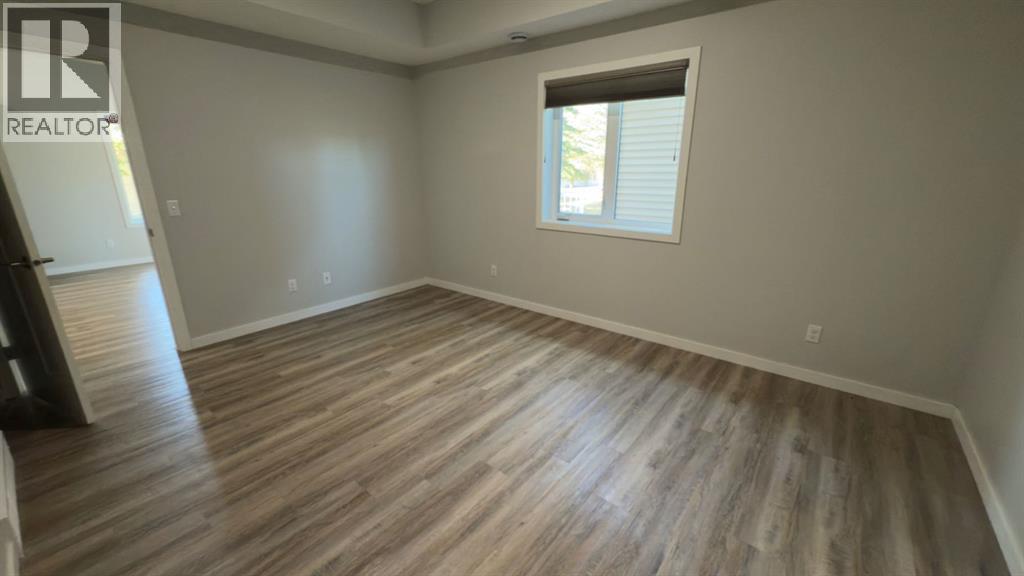 501 5 Street W — photo 30