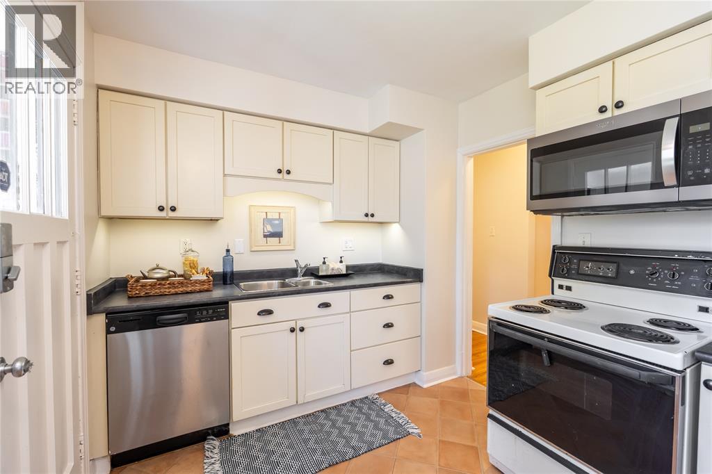 1203 Colborne ROAD - 11