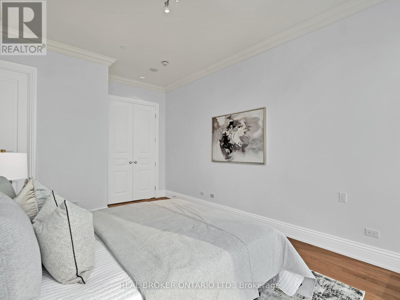 #3803 183 WELLINGTON STREET W - 17