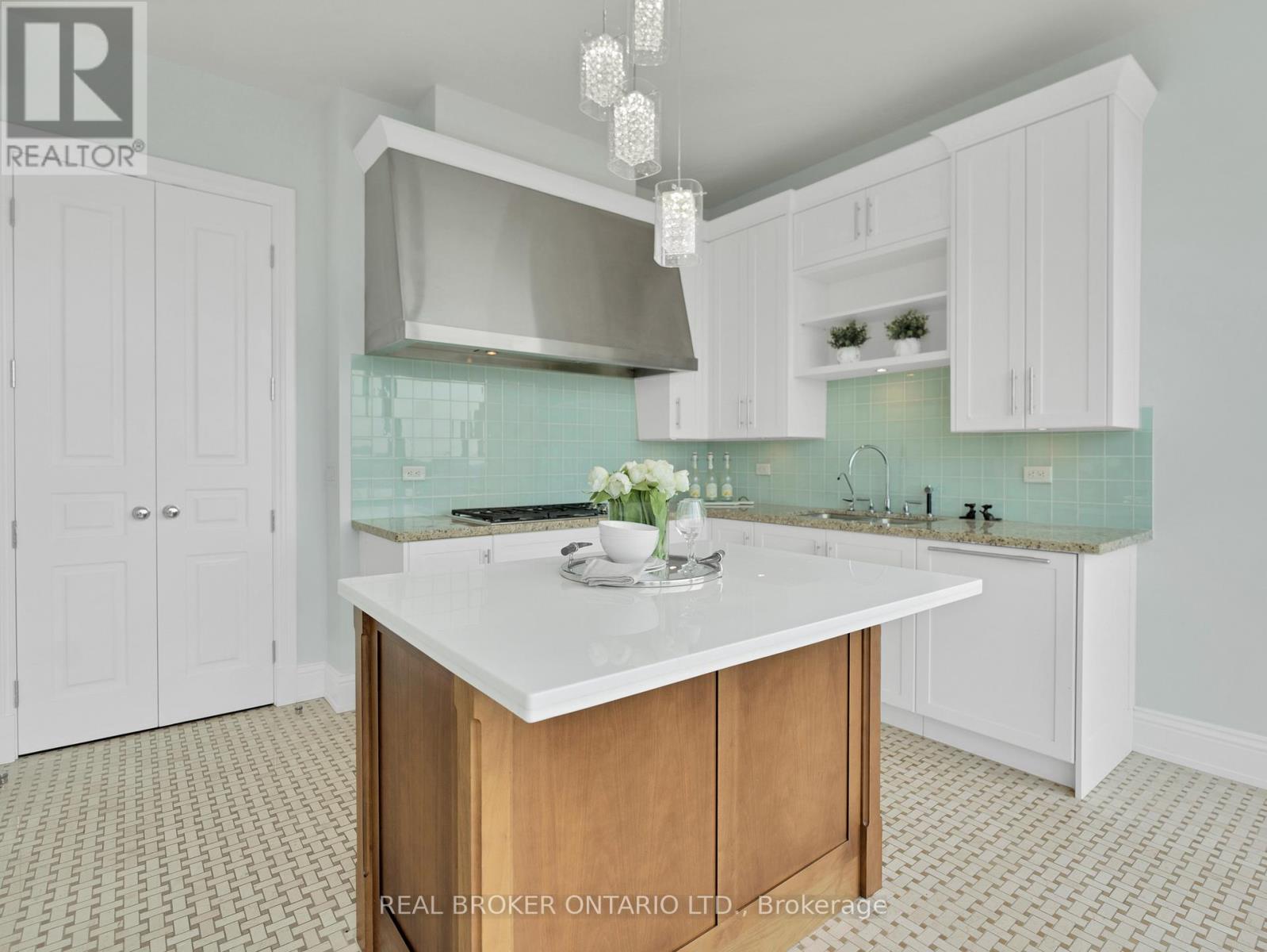 #3803 183 WELLINGTON STREET W - 9