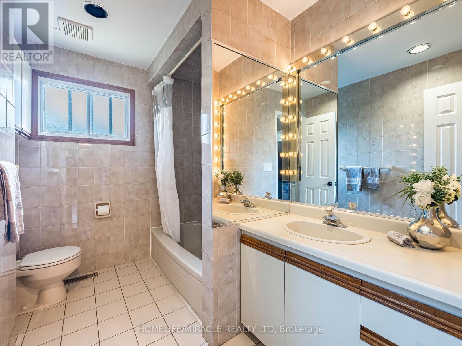 7 CHAPAIS CRESCENT - 14