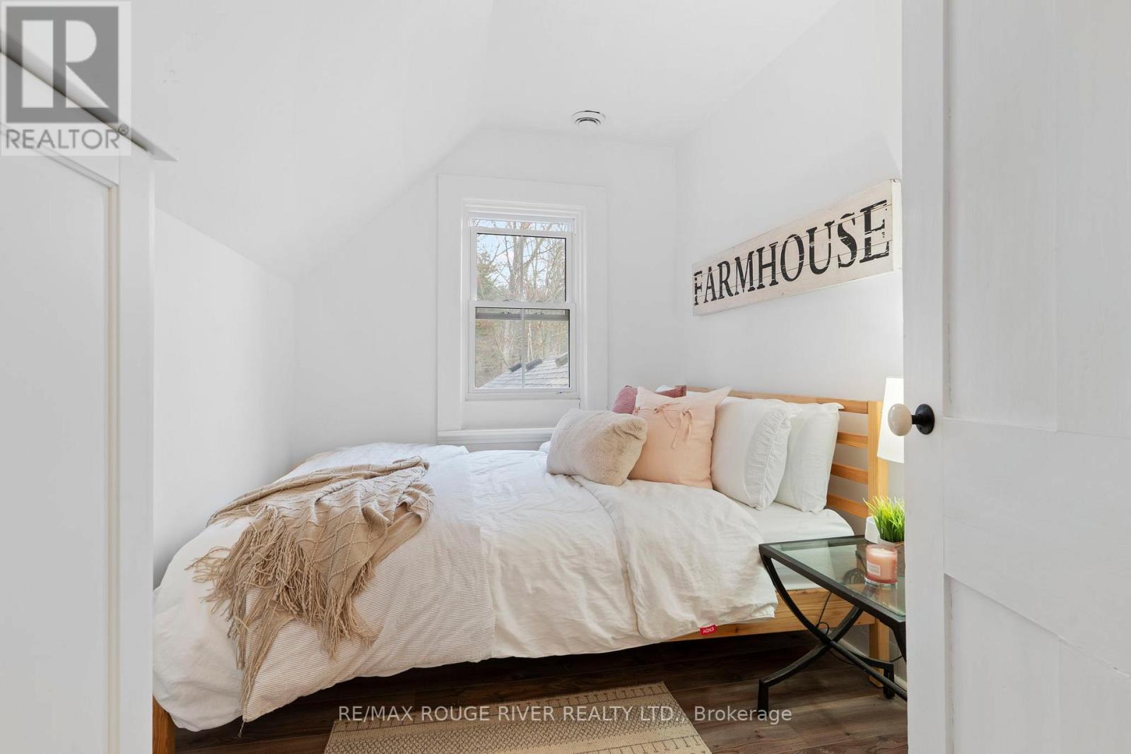 3659 HARWOOD ROAD — photo 32