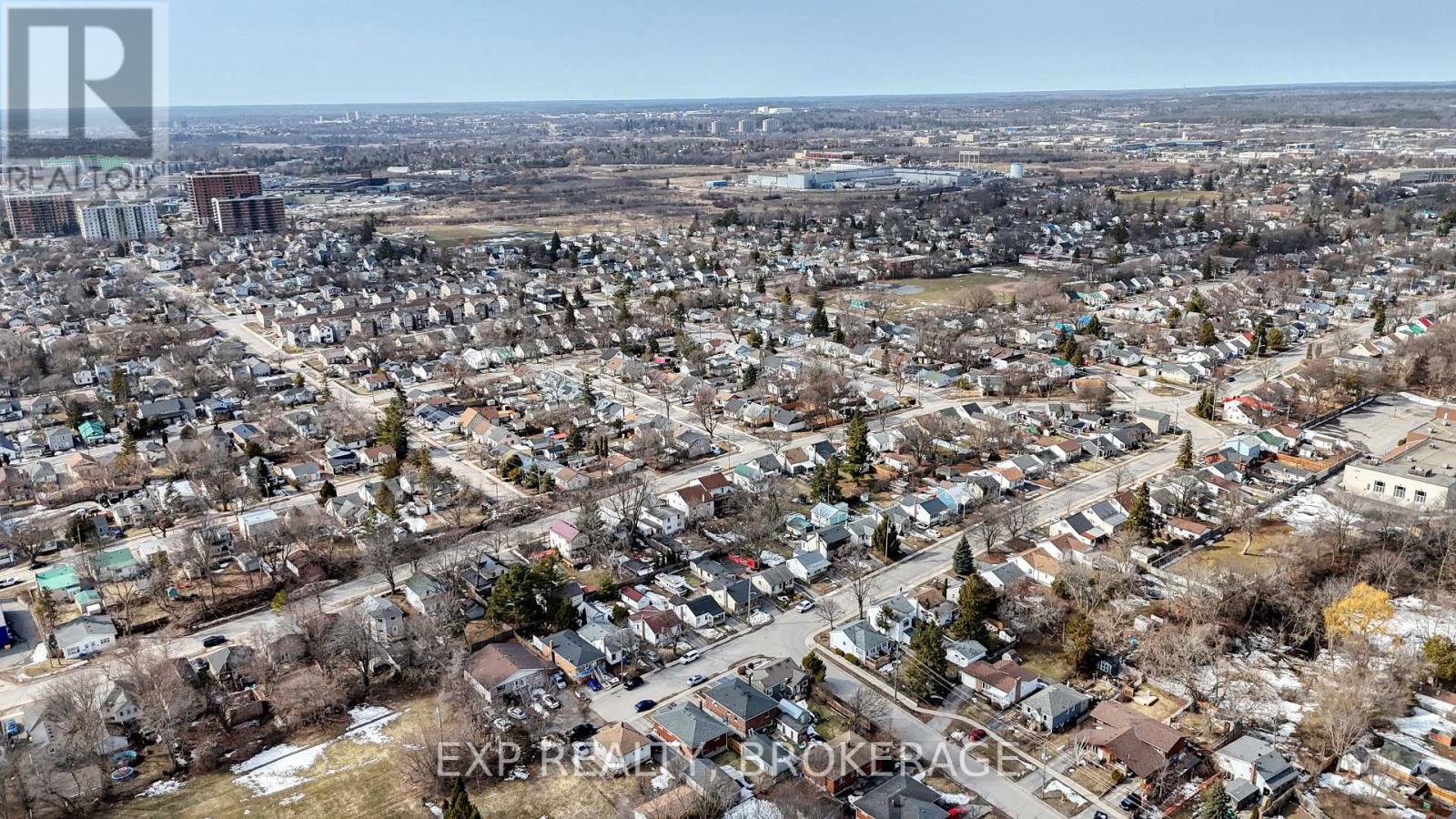 43 CARLETON STREET - 29