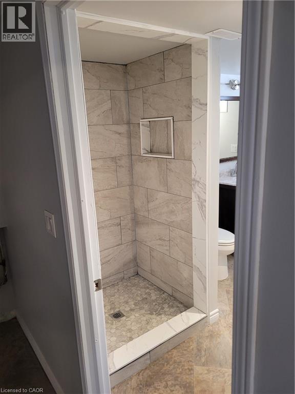 211 DIXON Street - 23