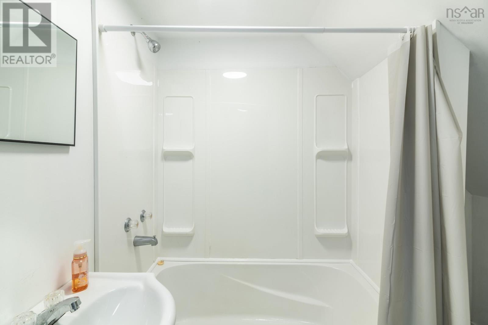 Property 33 of 34 of 161 Main Street