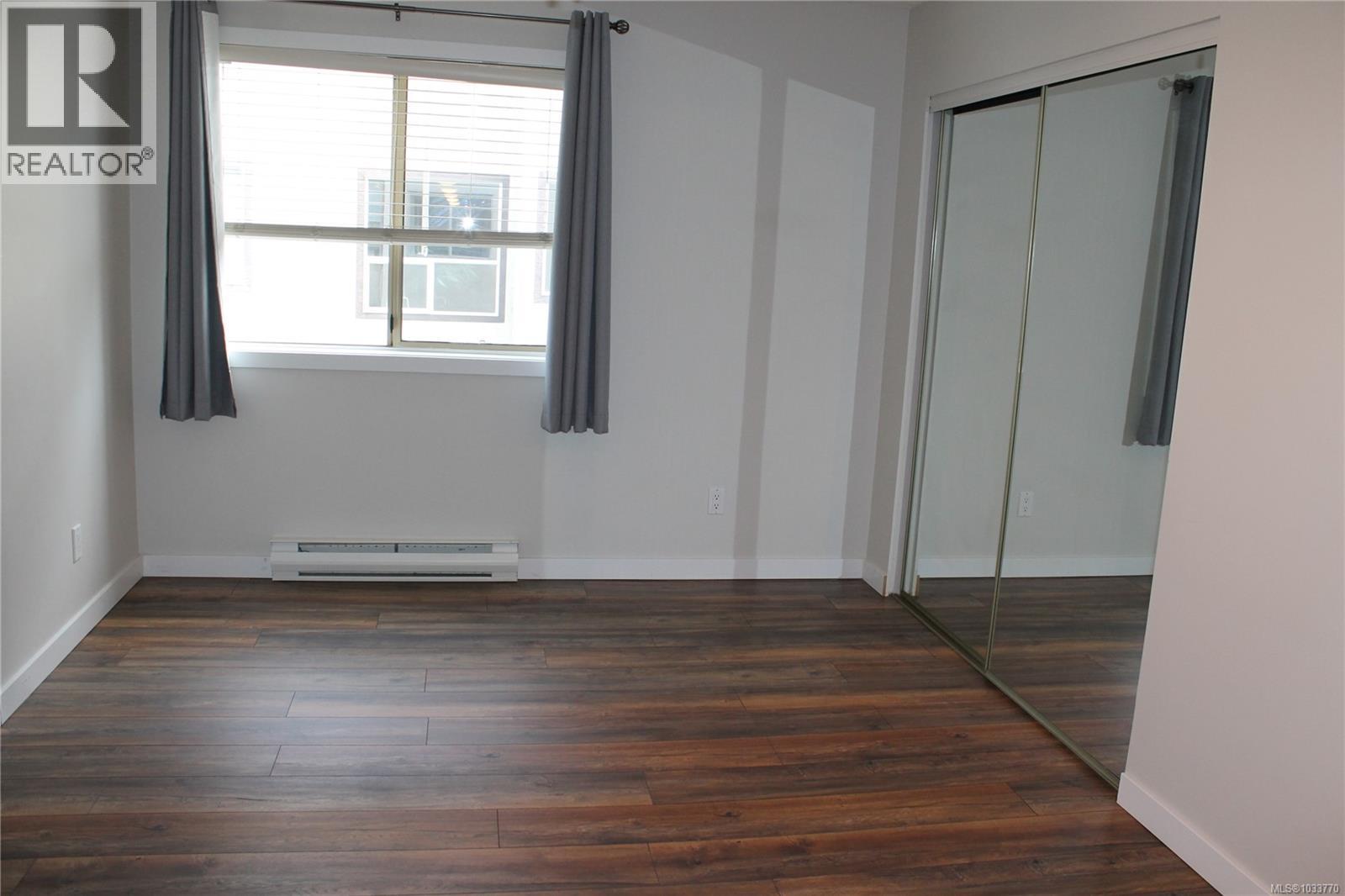#203 300 Bundock Ave - 9