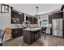 Kitchen/Dining room - 305 Clarence Avenue S, Saskatoon, SK S7N1H5 Photo 11