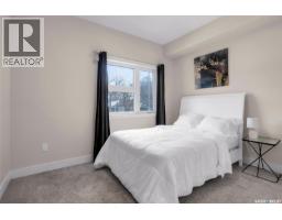 305 Clarence Avenue S, Saskatoon, SK S7N1H5 Photo 26