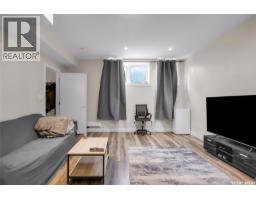 305 Clarence Avenue S, Saskatoon, SK S7N1H5 Photo 30