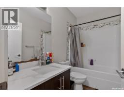 305 Clarence Avenue S, Saskatoon, SK S7N1H5 Photo 33