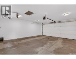 305 Clarence Avenue S, Saskatoon, SK S7N1H5 Photo 36