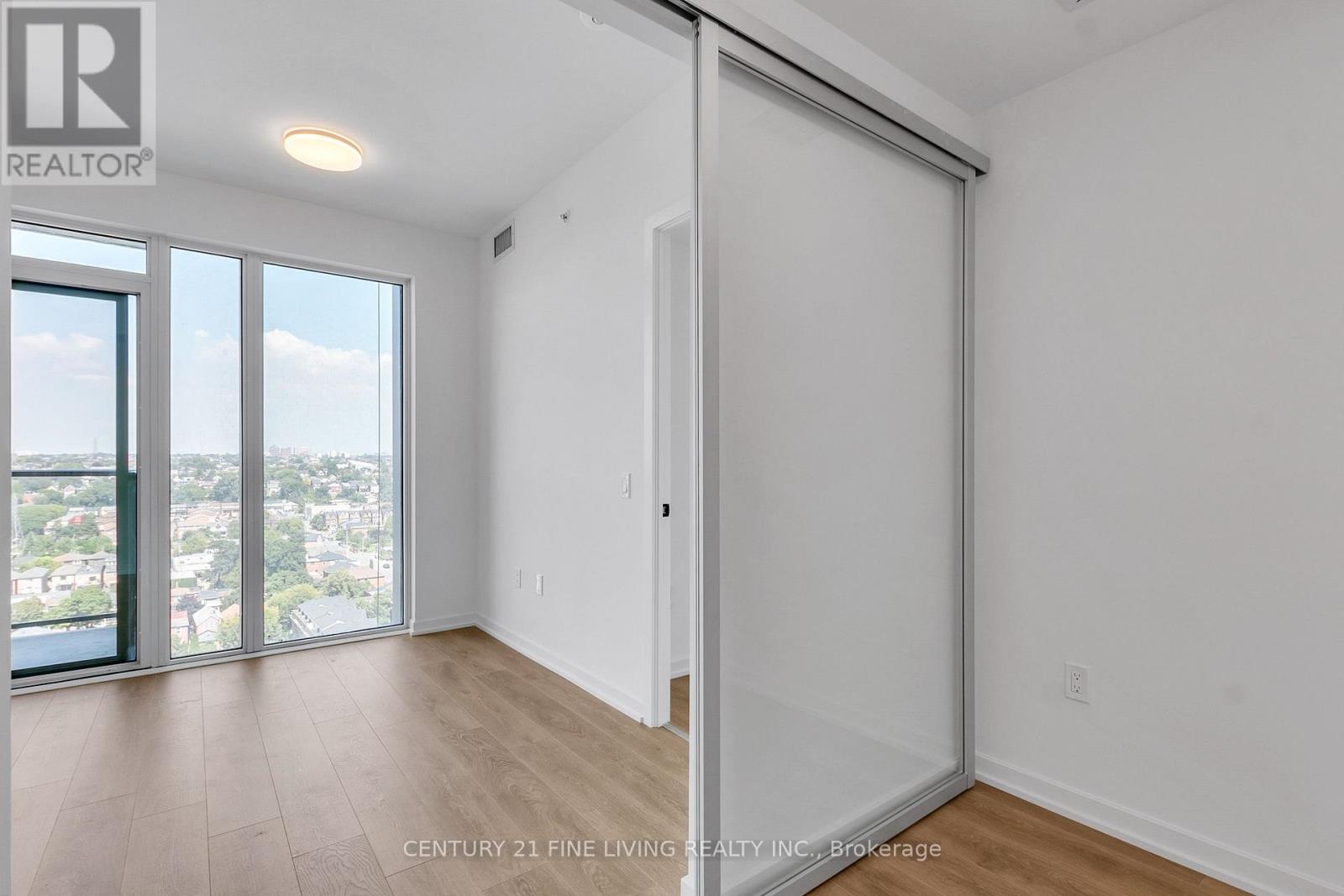 #1507 1285 DUPONT STREET - 16
