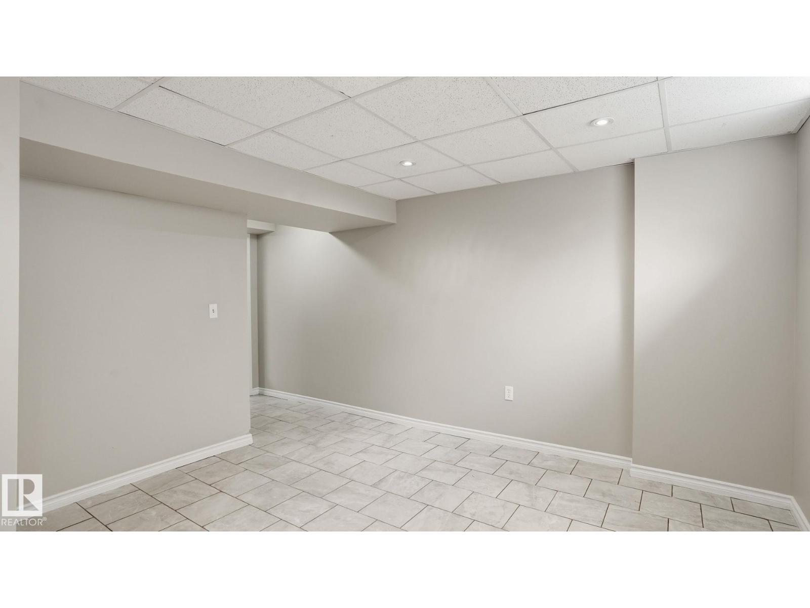 164 MAYFAIR MEWS ME NW, Edmonton