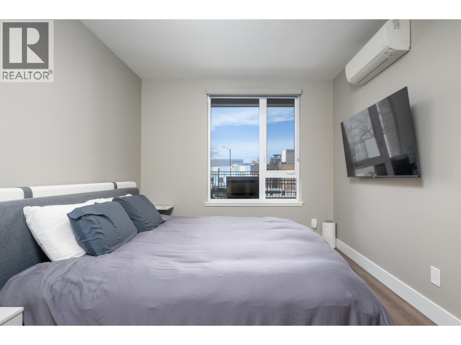 104 1087 6TH AVENUE, Prince George