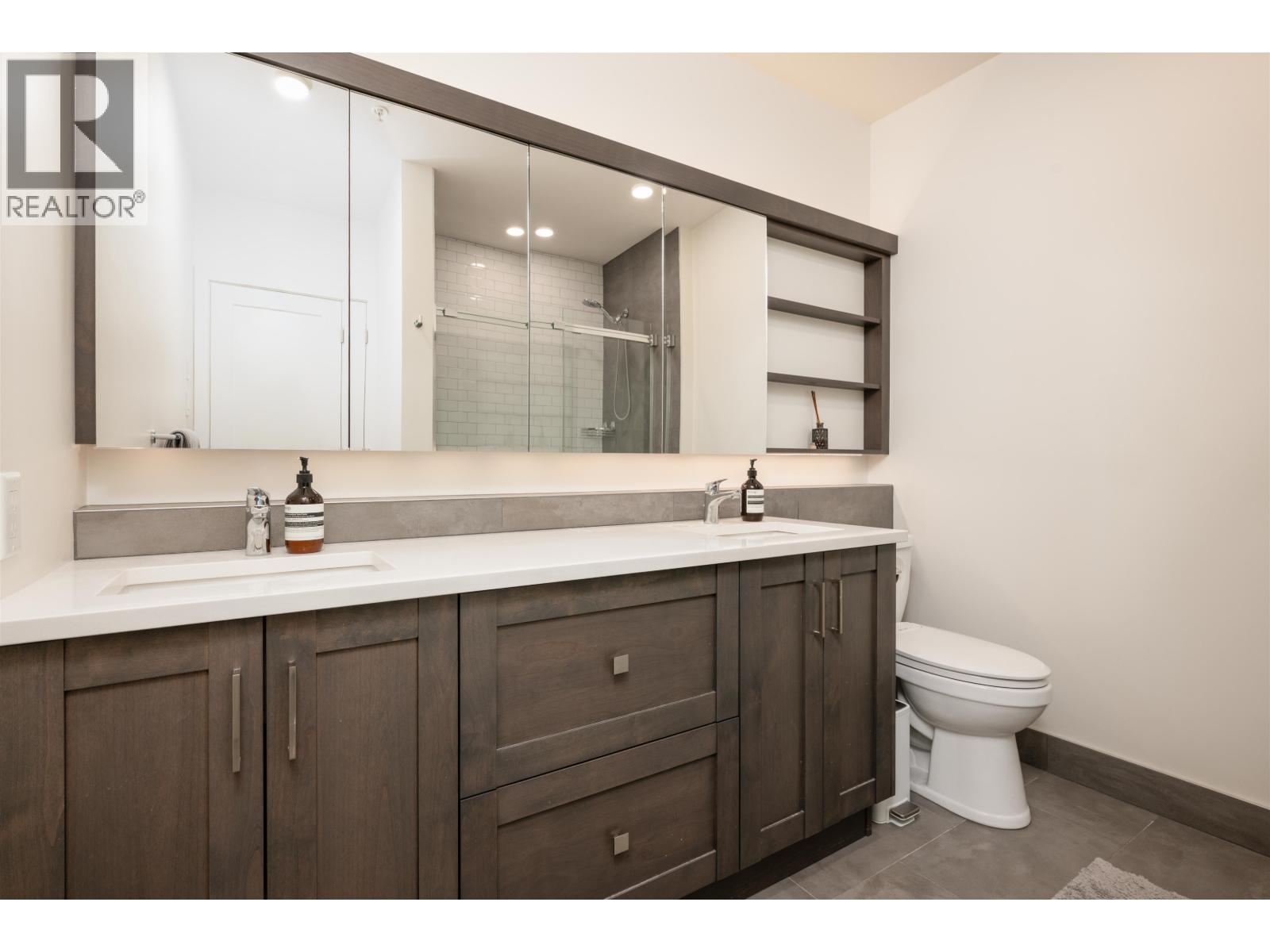 104 1087 6TH AVENUE, Prince George