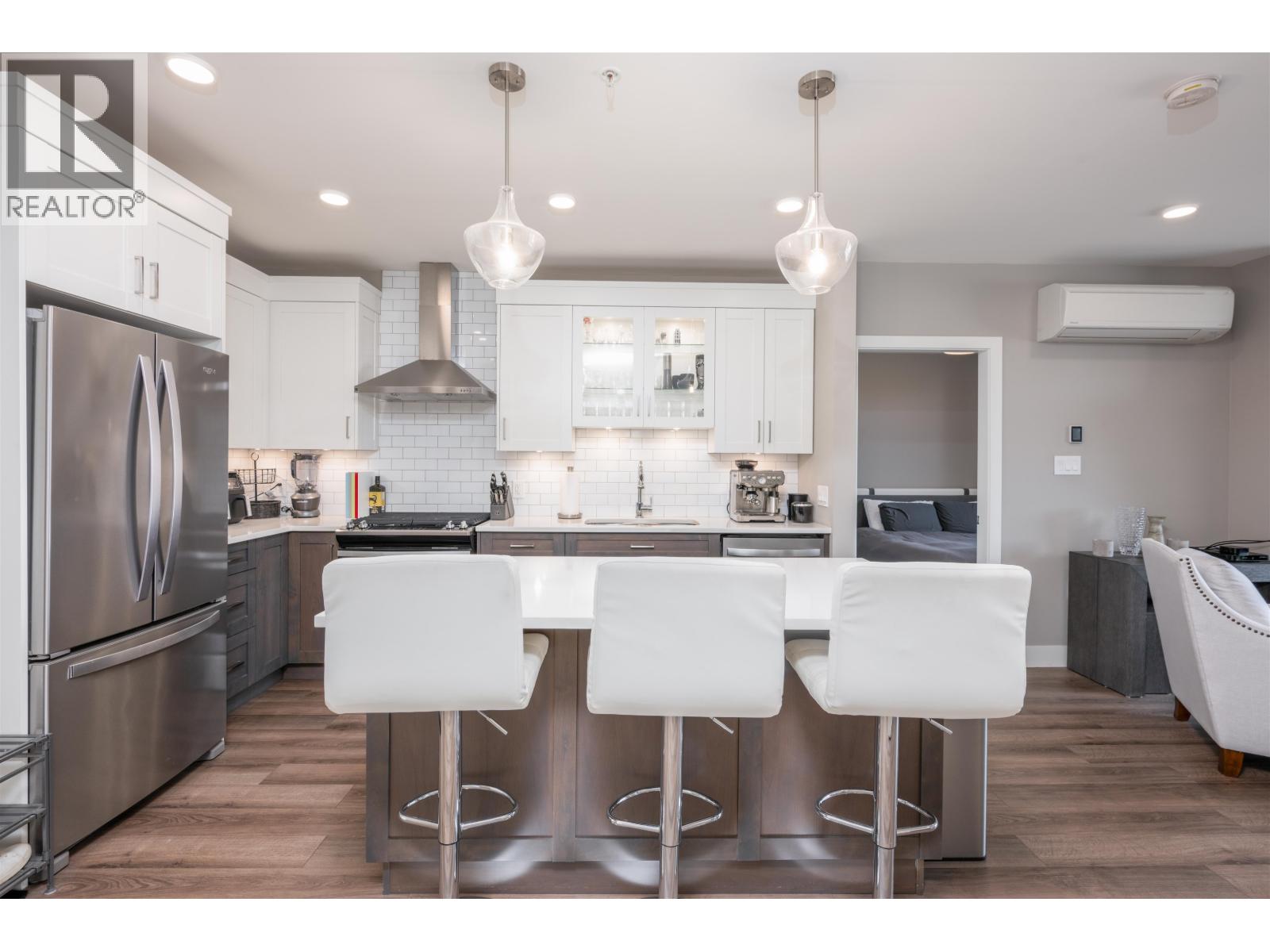 104 1087 6TH AVENUE, Prince George
