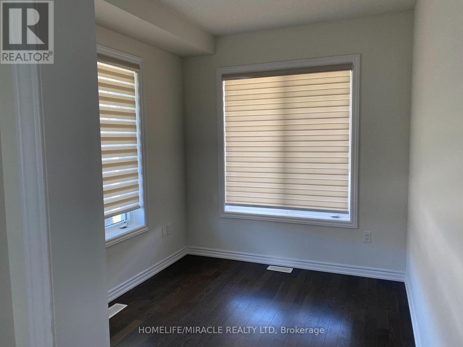 2 CAHILL DRIVE - 21