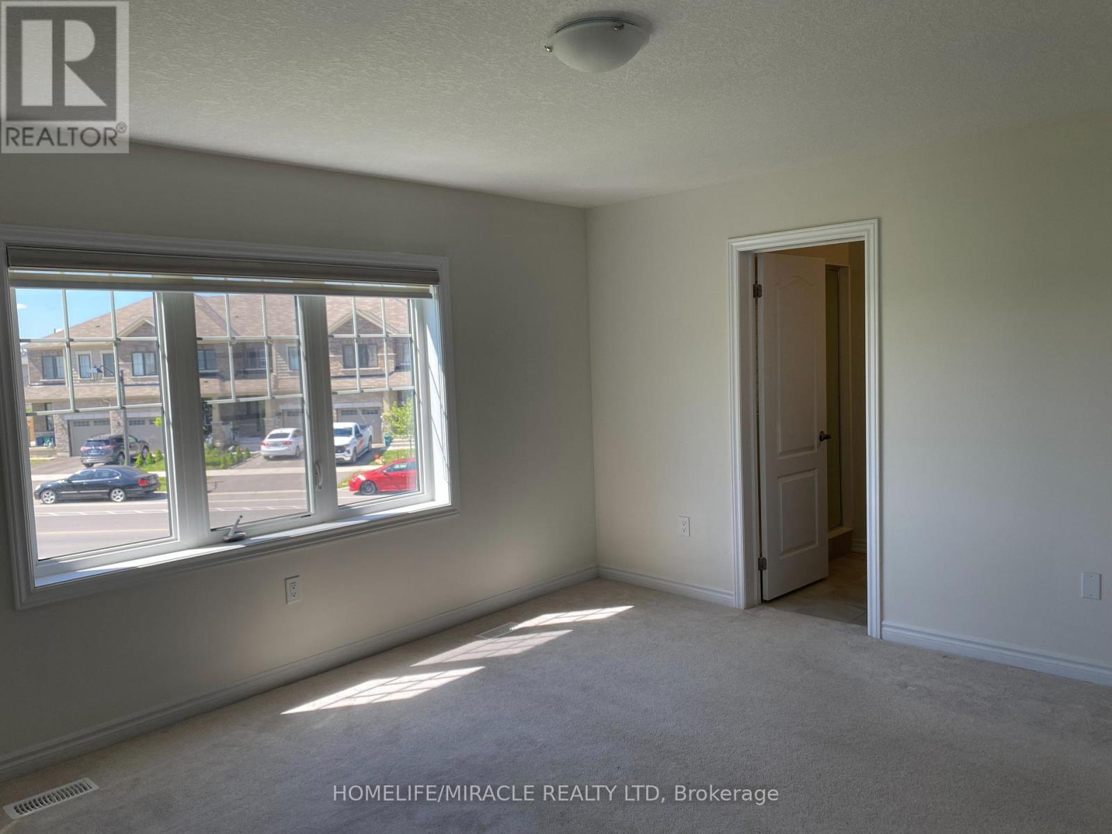 2 CAHILL DRIVE - 35